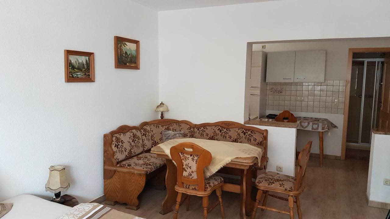 Kleine Ferienwohnung Schortestrasse イルメナウ エクステリア 写真